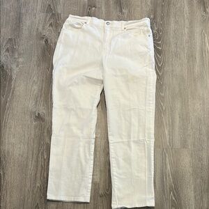 Gloria Vanderbilt Crisp White Denim